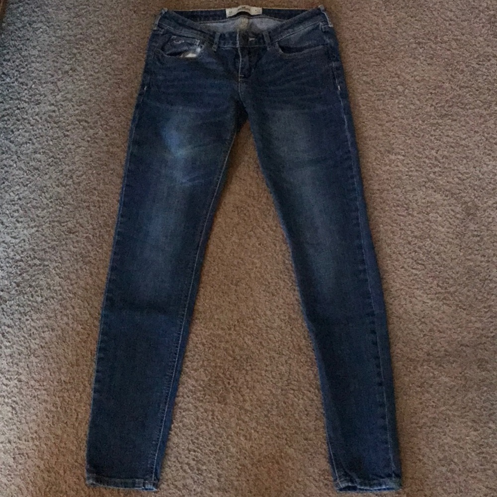 Hollister size 5R Skinny jeans